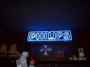 Neon – Phillips – Neon azul duplos.