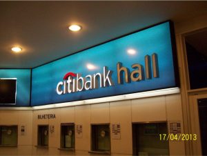 Letras em Acrílico – Citibank Hall – Bilheteria – Rio de Janeiro – Letreiro galvanizado com frente de acrílico e iluminação em módulos LED.